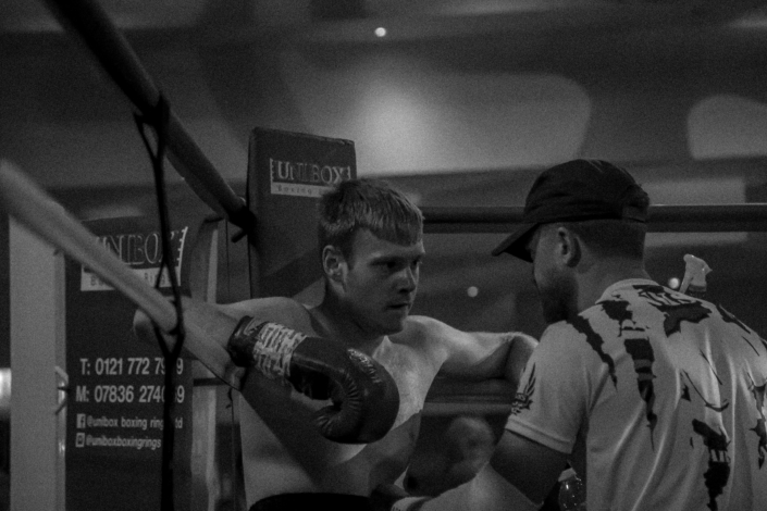 banks fight night bw-842