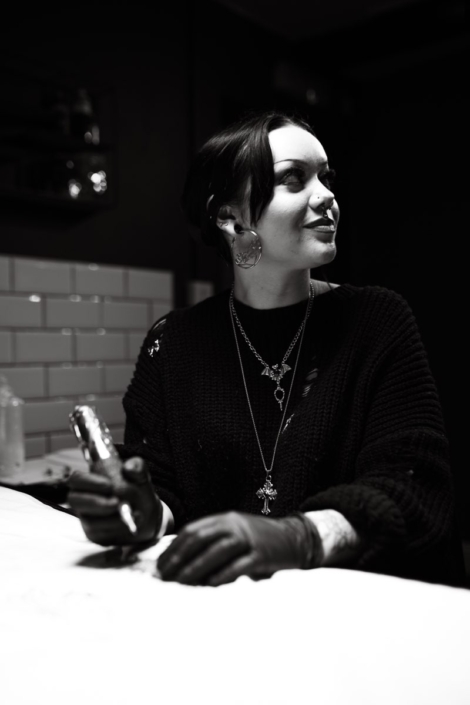 flaying dagger shoot 3-480